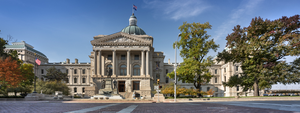 Building exterior panorama of the Indianapolis state house, Indiana, USA