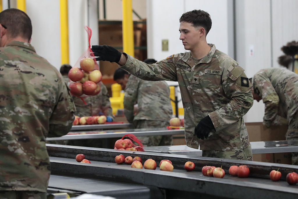 California National Guard deployed to Los Angeles food bank amid SNAP crisis