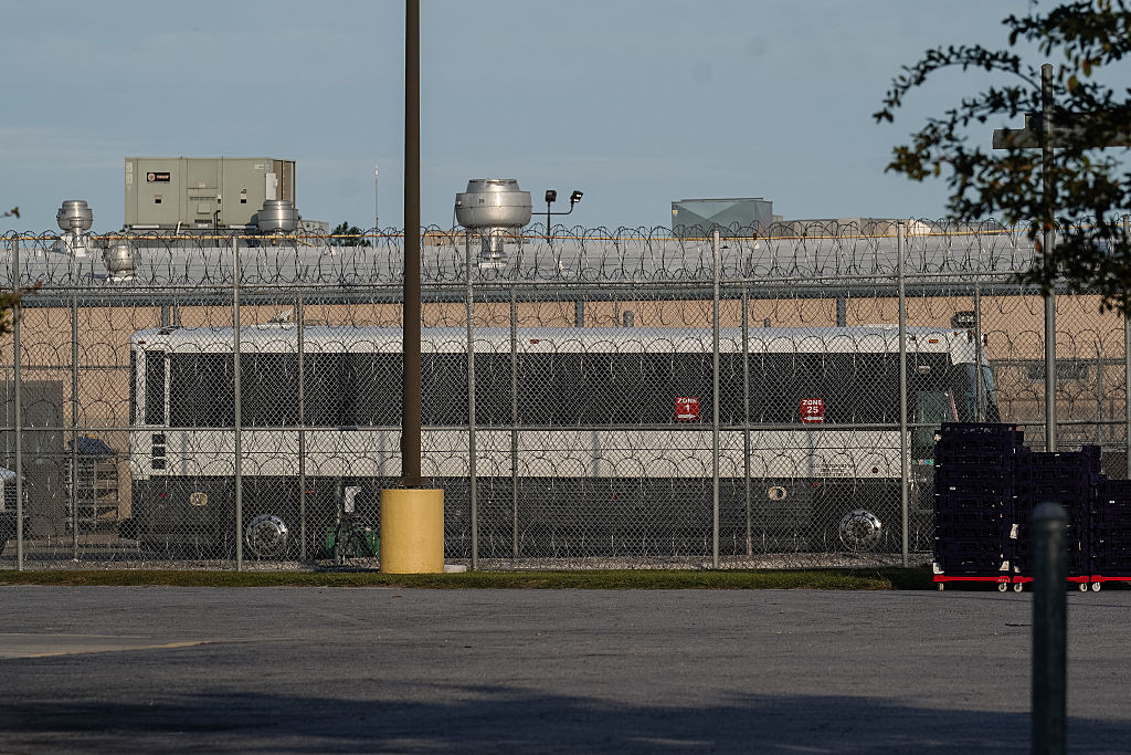 US-IMMIGRATION-ECONOMY-DETENTION