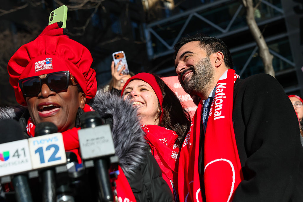 15,000 Nurses From Large Hospitals Go On Strike In New York City