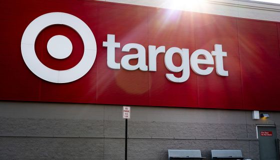 Black Folks Aren’t Happy With Pastor Jamal Bryant Claiming Target Boycott Is Over