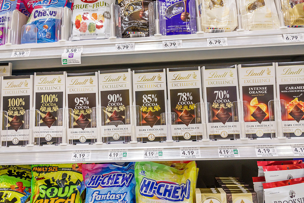 West Palm Beach, Lake Park, Florida, Publix supermarket, chocolate section, Lindt Excellence dark chocolate bars 100% 95% 90% 85% 78% 70% cocoa