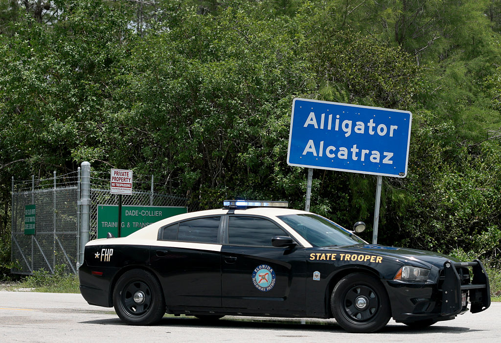 "Alligator Alcatraz" Immigrant Detention To Close