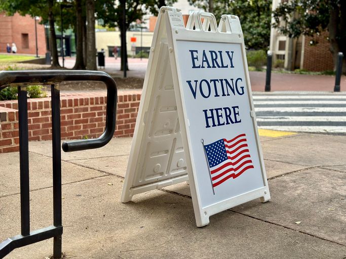Midterm Early Voting Sign